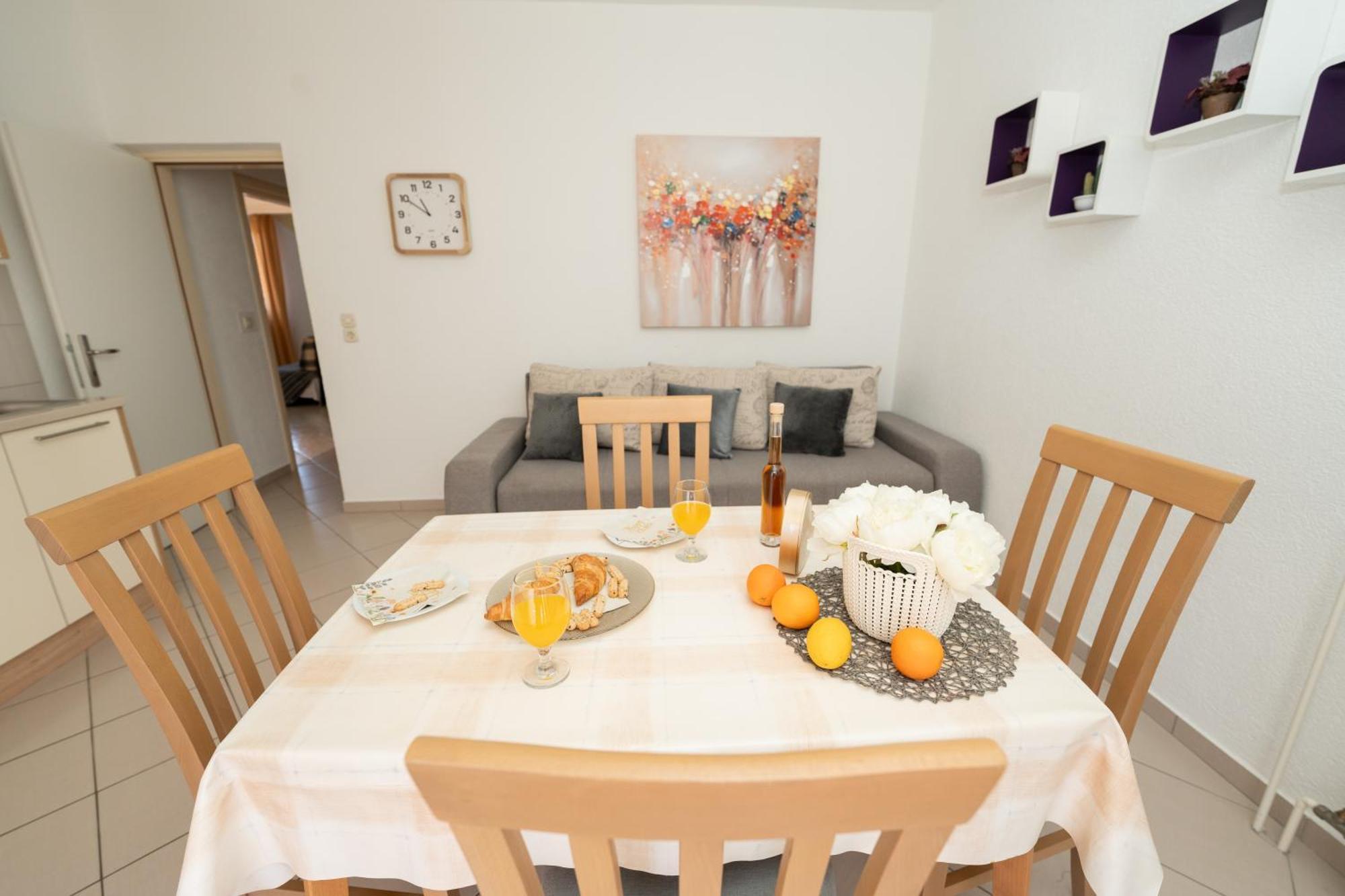 Apartments Biserka Novalja Luaran gambar